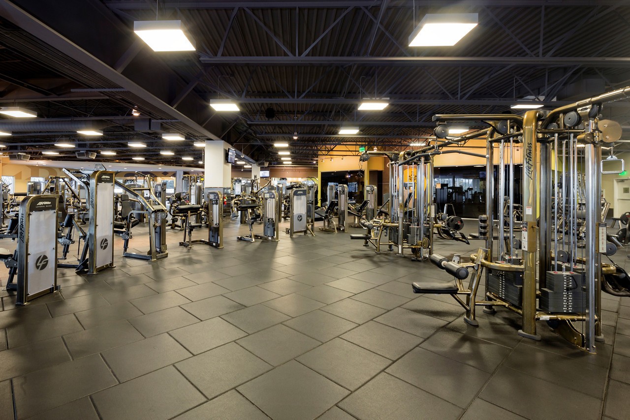 From Bodybuilding to Wellness: The Evolution of Gold’s Gym